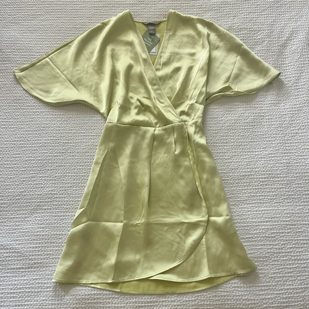 H&M silk wrap dress. Size XS.